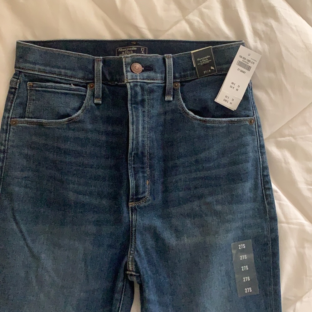 Abercrombie & Fitch Ultra High Rise Flare